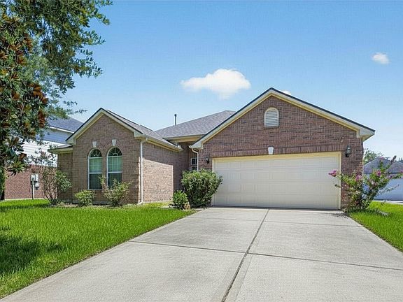 2nd image of 14207 Rolling Hills Ln