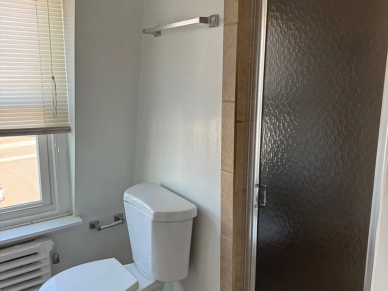 123 S Main St — Photo 11
