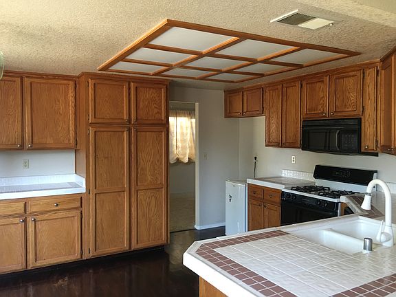 3rd image of 8258 Pinefield Dr