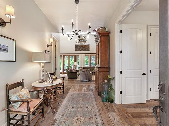 4th image of 59275 Pine Bay Ln