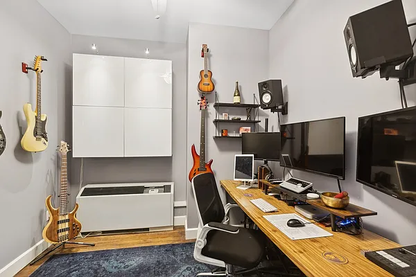 Sold by Corcoran | media 7