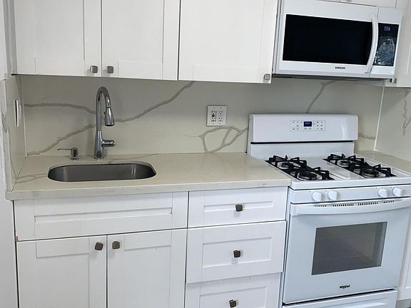2nd image of 801 Dobbins St #7