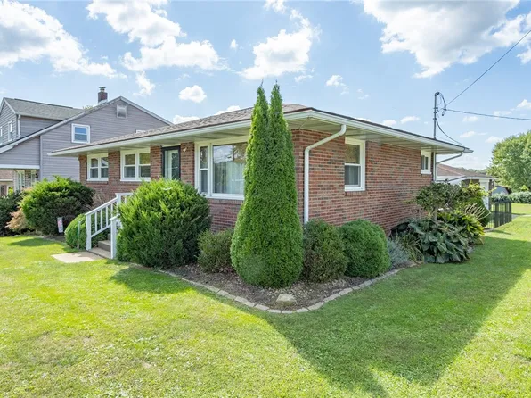 2046 Oak Dr, Ford City, PA 16226