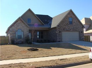 3803 SW Gemstone Blvd, Bentonville, AR 72712