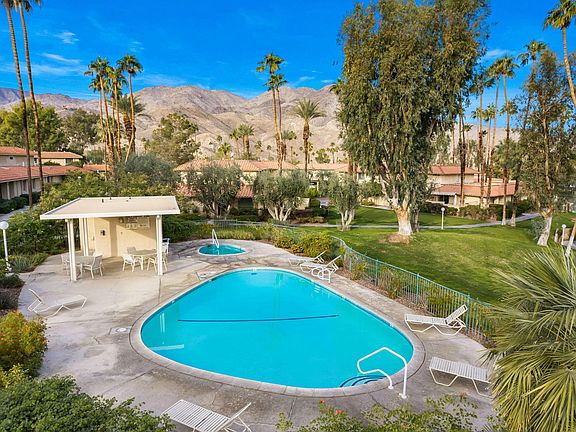 Pool & Spa steps away.