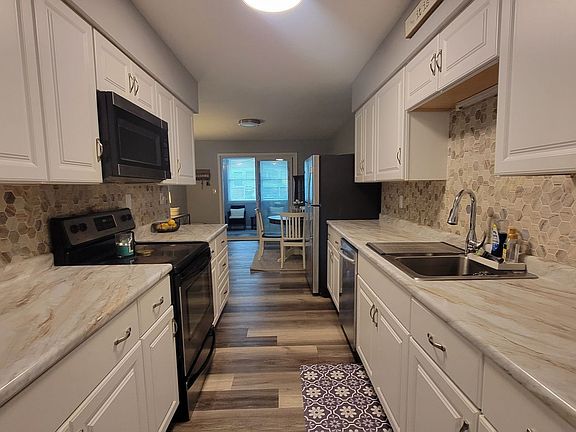 5th image of 25315 Clubside Dr Unit 9