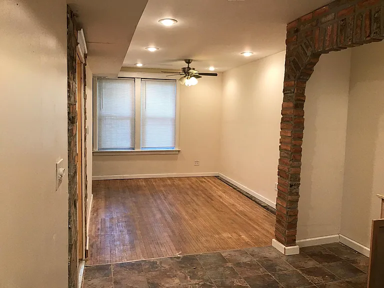 9616 S Exchange Ave #1 — Photo 10
