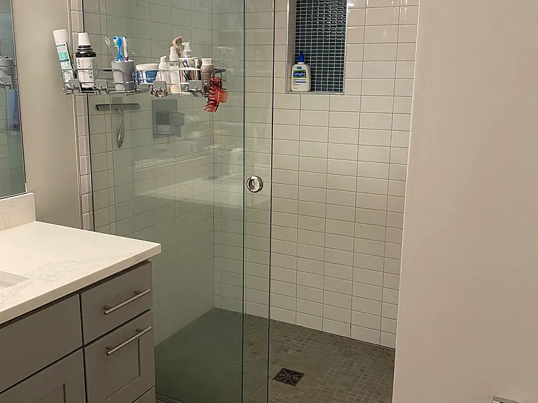 5014 35th Ave SW #B — Photo 4
