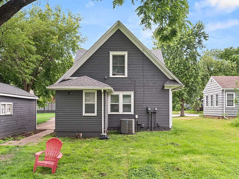 1108 Grand Ave — Photo 14