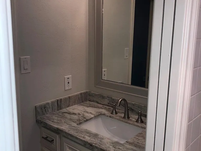 10310 Chevy Chase Dr — Photo 27