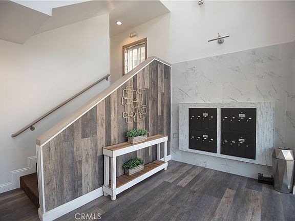 2nd image of 10900 Blix St APT 14
