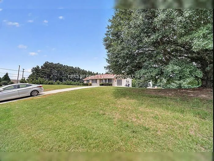 2591 Doc Hughes Rd — Photo 5