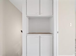 3269 Bolgos Cir, Ann Arbor, MI 48105