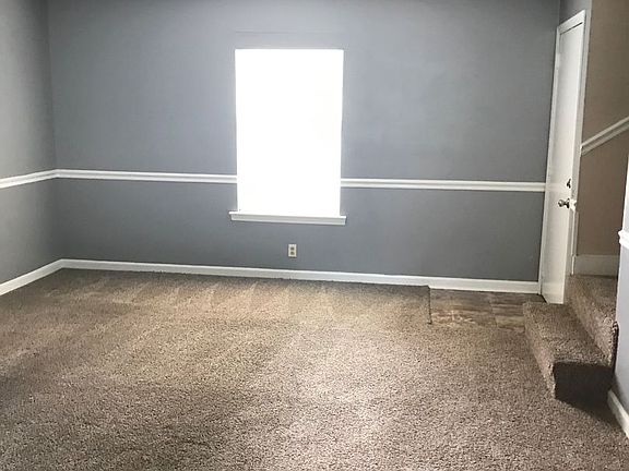 5th image of 2563 Carriage Dr #A