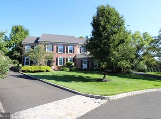 553 Ellington Ct, Ambler, PA 19002