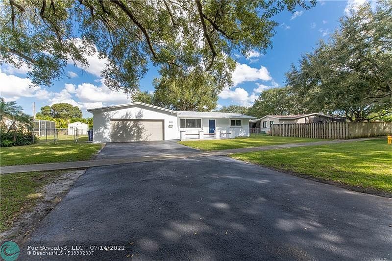 1st image of 9003 SW 52nd St