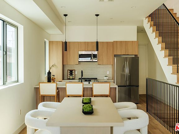 4th image of 1343 S Ogden Dr #1/2