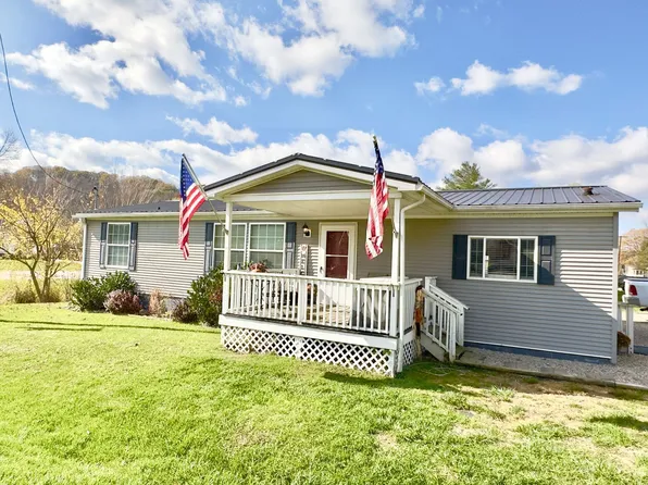 4931 North St, Buchtel, OH 45764