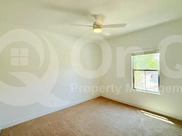 3026 W Straight Arrow Ln — Photo 11