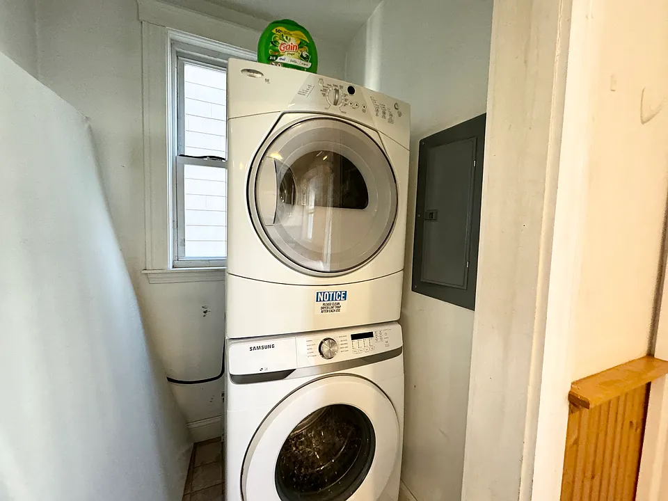 37 Hillside St #1A