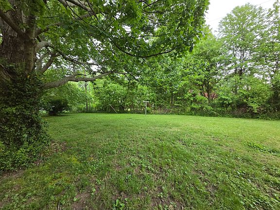 3rd image of 2308 Mimosa Dr