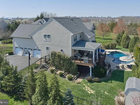 3402 Wiltshire Rd, Furlong, PA 18925