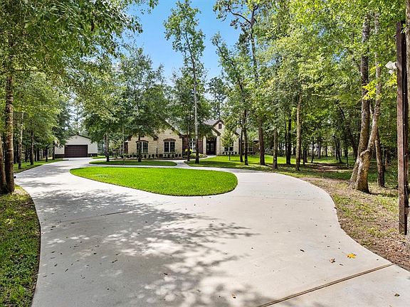 4th image of 105 Forest Wind Court
