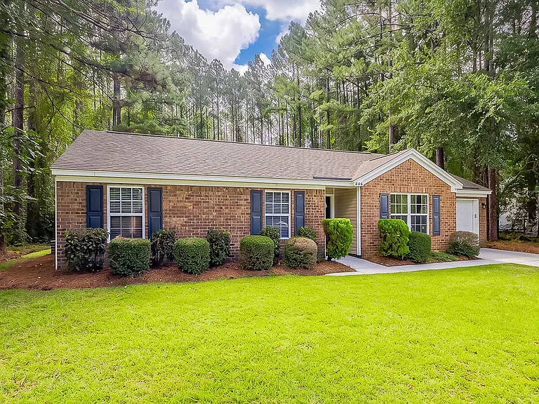 446 Shadowbrook Cir — Photo 29
