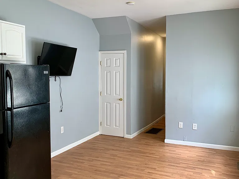 22 W James St #1 — Photo 12