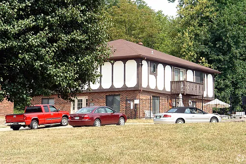 Lakewood Flats and Townhomes Photo 1