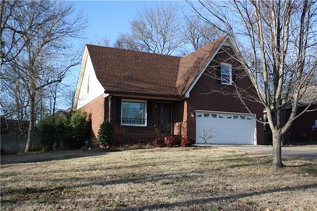 1st image of 605 Woodhaven Dr