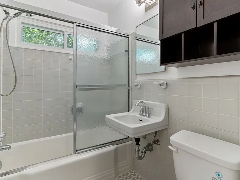2206 N Taft St — Photo 17