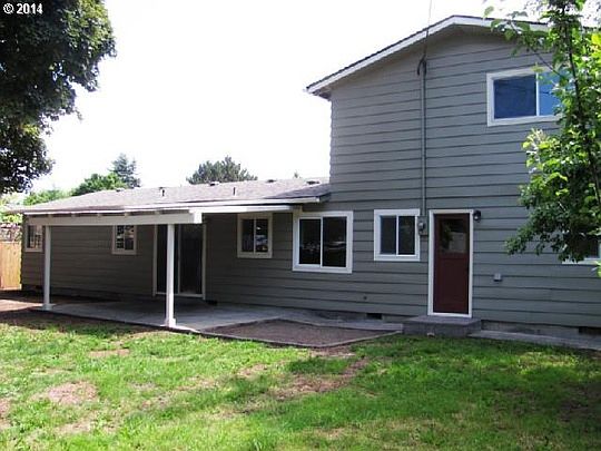 2nd image of 310 SE 105th Ave