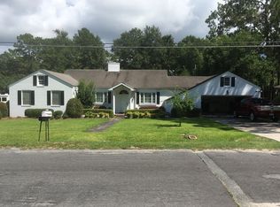 1624 Camellia Dr, Waycross, GA 31501