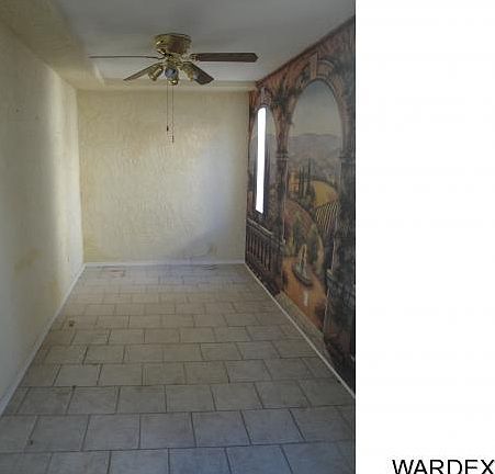 3rd image of 141 Acoma Blvd N