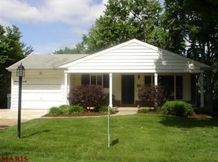 1001 Danworth Ct, Saint Louis, MO 63122