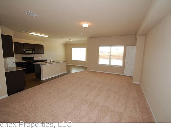 2nd image of 430 Luna Vista Dr