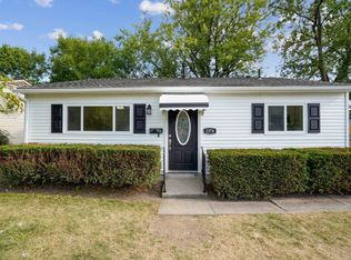 1374 Grovewood Dr, Columbus, OH 43207