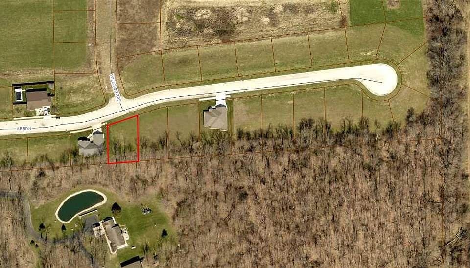 2nd image of 497 Arbor Ln