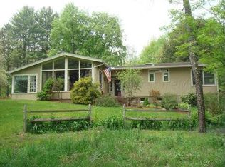 67 Sweetbrook Rd, Williamstown, MA 01267