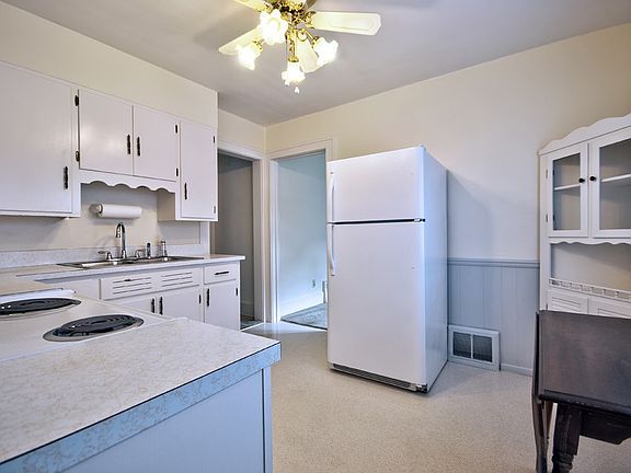 5th image of 621 S 31st St