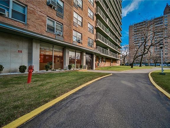5th image of 2630 Cropsey Ave APT 3G