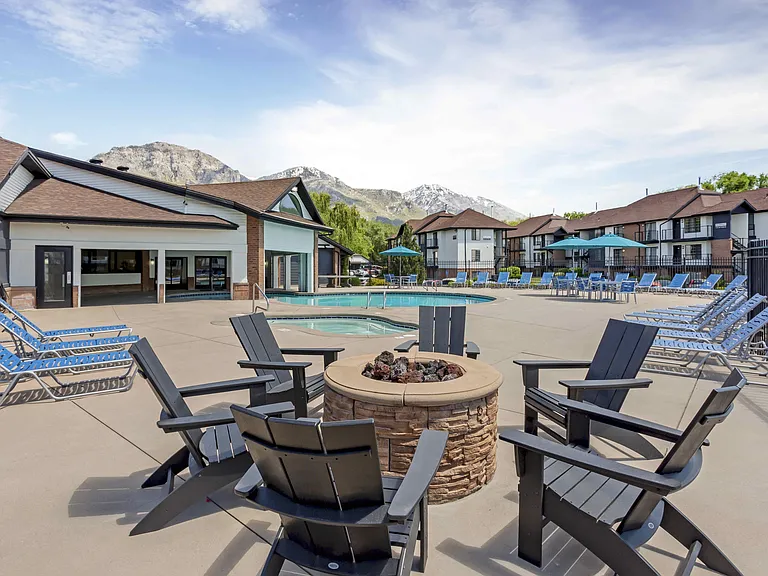 Fire Pit with Majestic Views