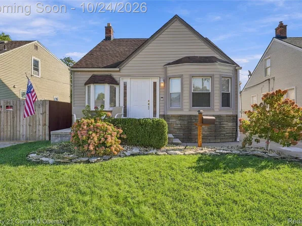 13387 Longtin St, Southgate, MI 48195