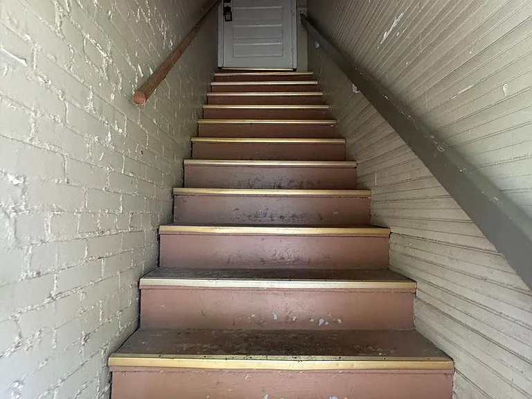 1261 State St — Photo 4
