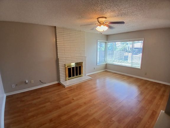 2nd image of 9952 Vanguard Dr