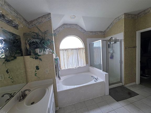 2nd image of 4431 Casey Cir
