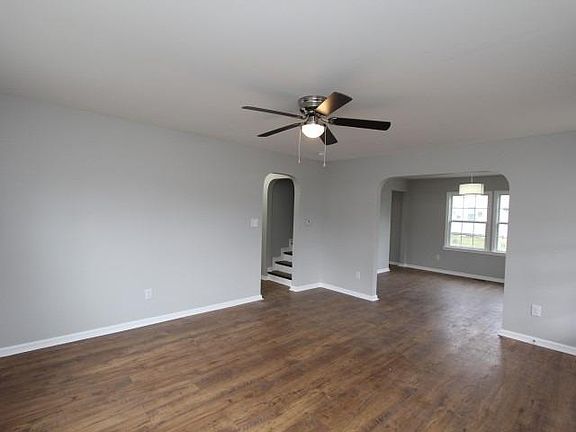 5th image of 217 Noel Ave