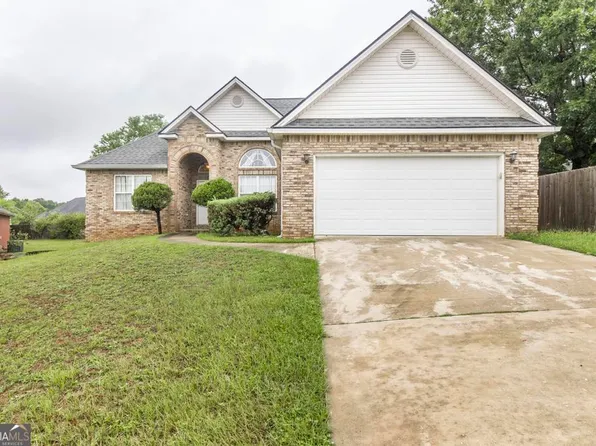 102 Mulligan Ct, Bonaire, GA 31005