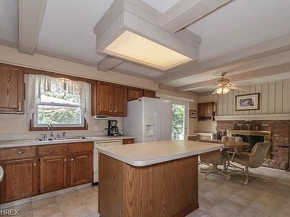 2nd image of 117 Chelmsford Dr